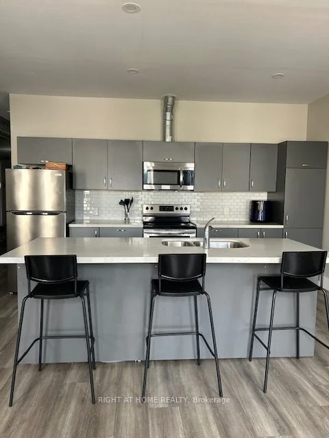 69 King Street W 2, Brockville, ON K6V 3P8