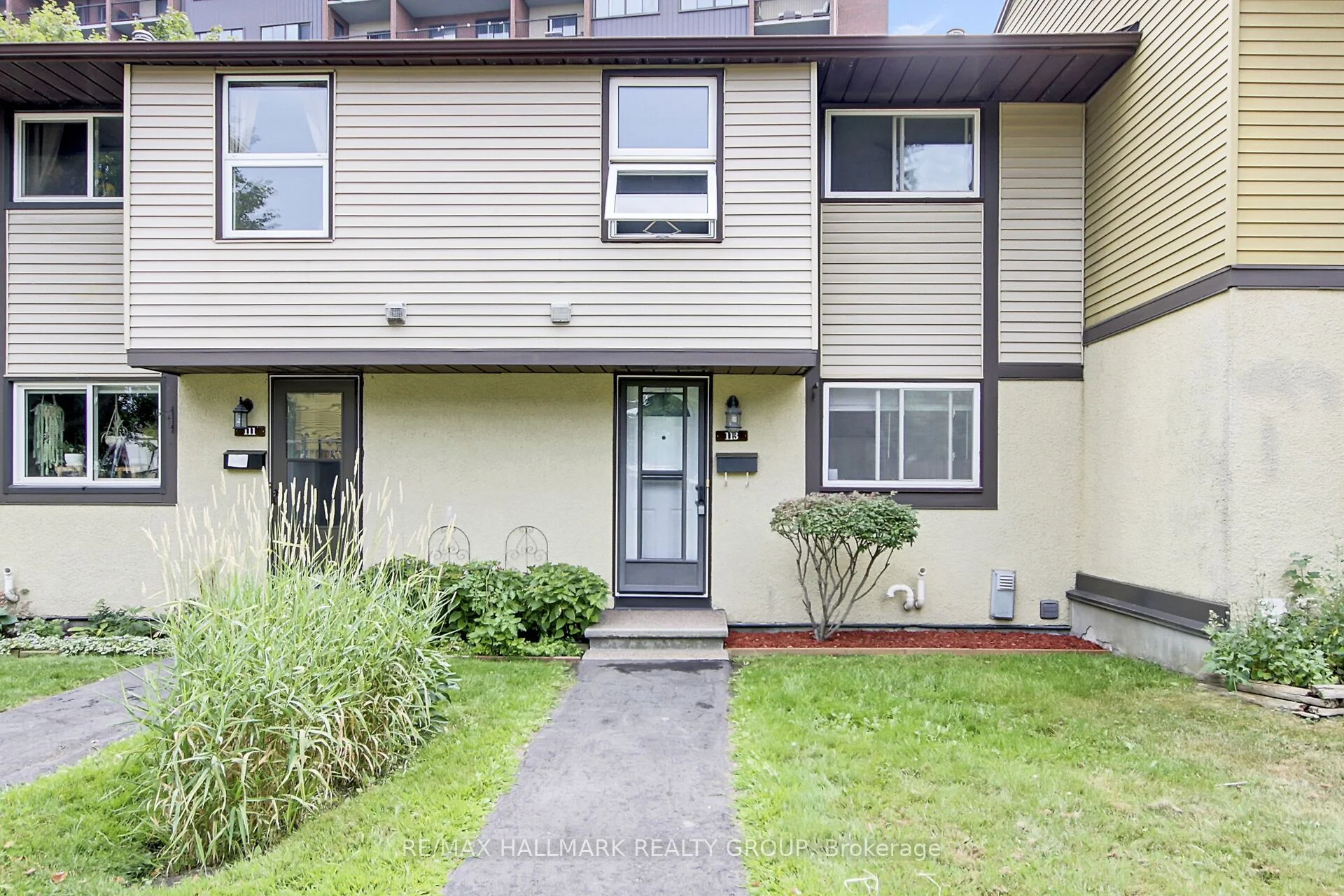 2570 SOUTHVALE Crescent 113, Elmvale Acres and Area, ON K1B 5B6