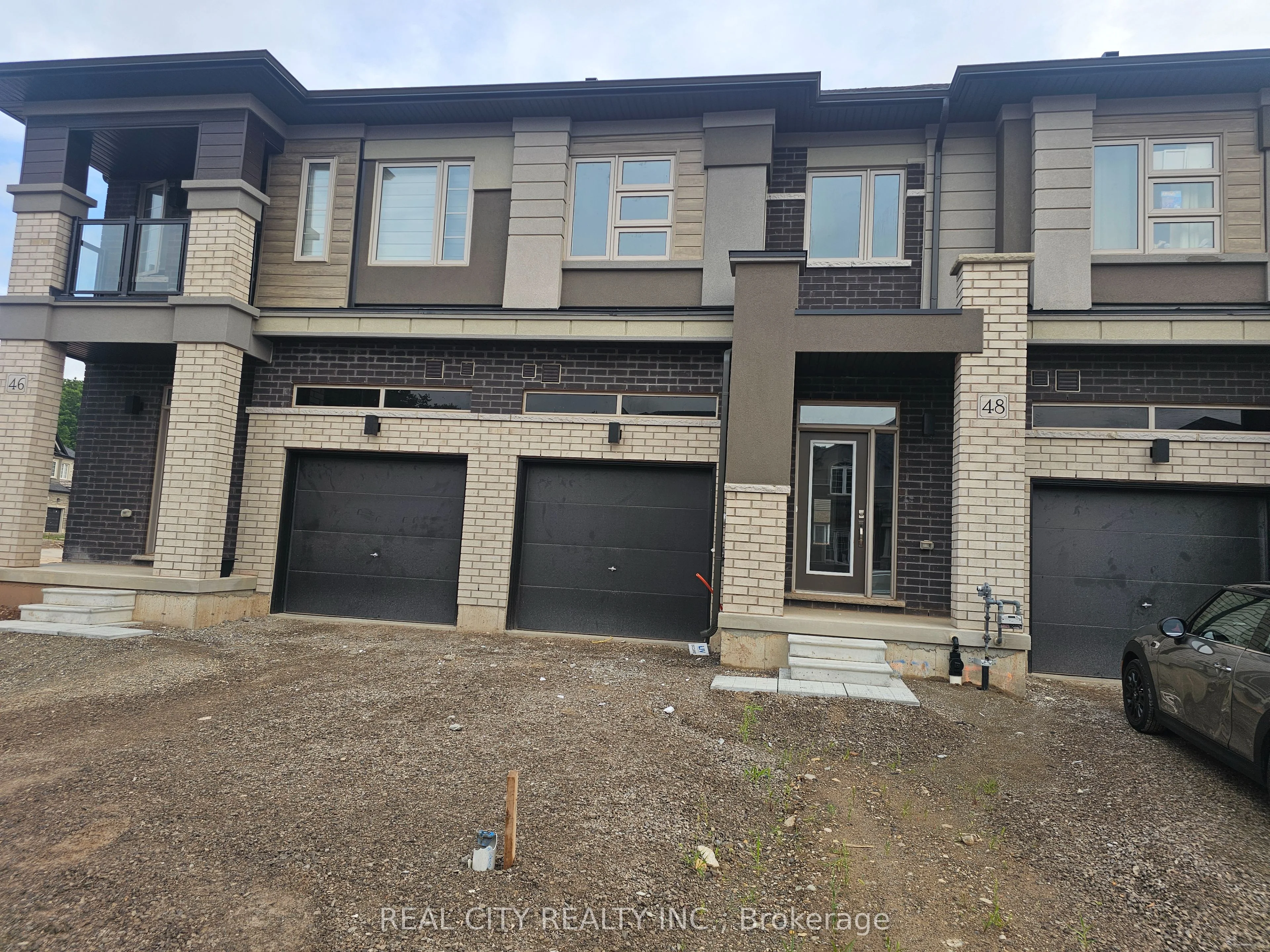 48 Mckernan Avenue, Brantford, ON N3V 0B9