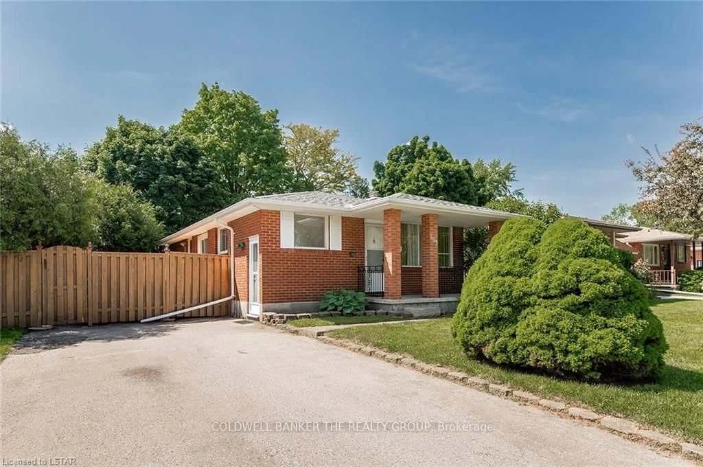 105 Kipling Avenue E, London East, ON N5V 1K3