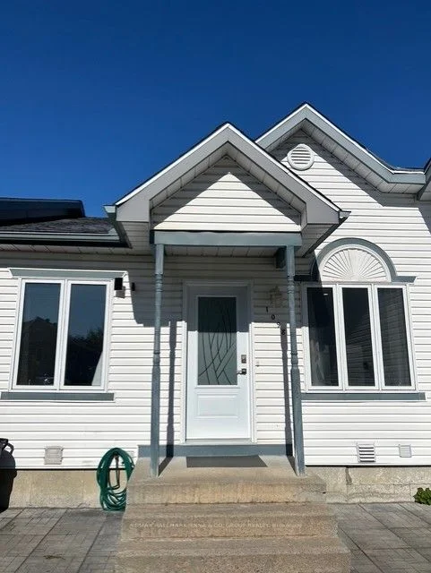 1098 Charette Street, Clarence-rockland, On K4k 1g3