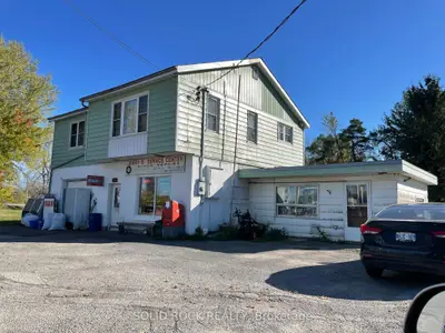 24 County Rd 17 SE, Elizabethtown-Kitley, ON K7R 3L2