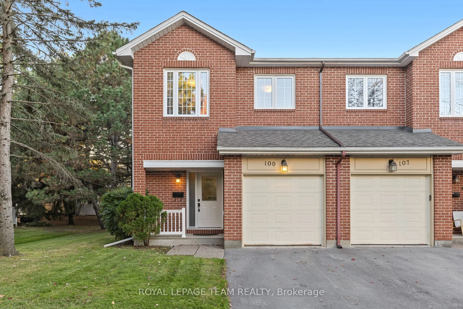 109 Stonebriar Drive, South of Baseline to Knoxdale, ON K2G 5Y1