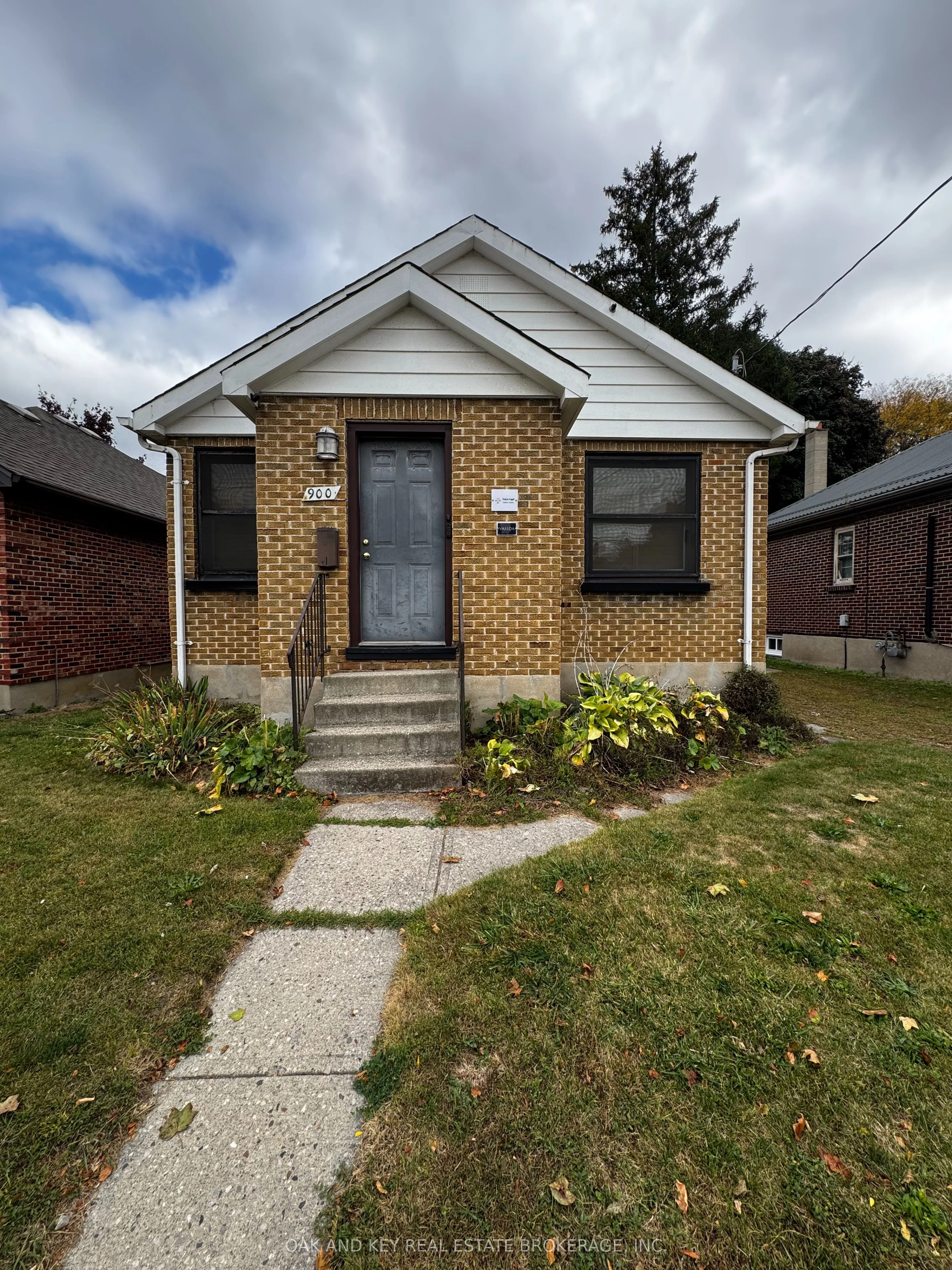 900 Adelaide Street N, London East, ON N5Y 2M5