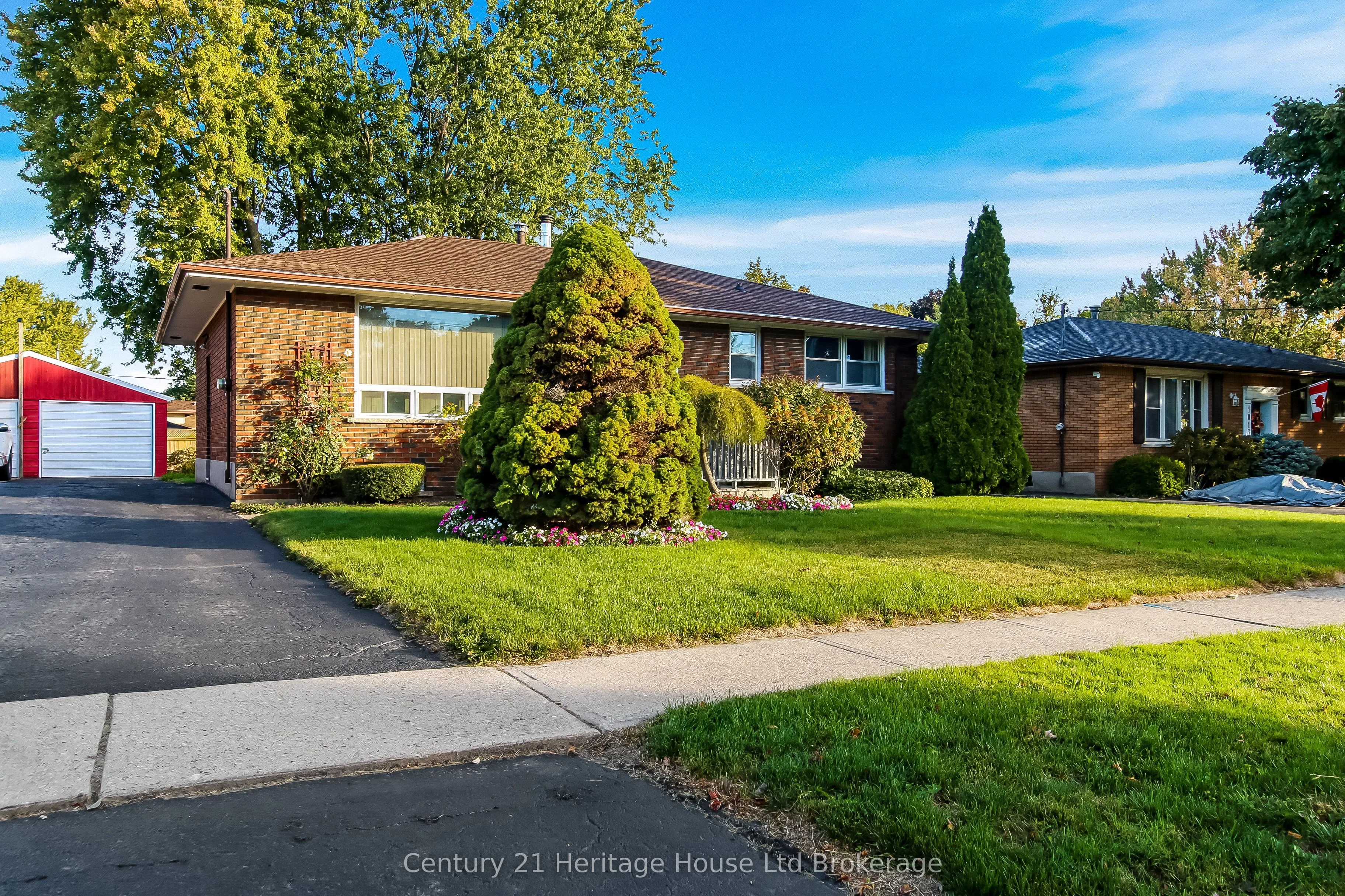 1009 Warwick Street, Woodstock, ON N4S 4S3