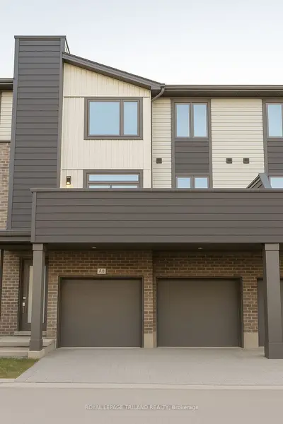 Condo Townhouse in London North