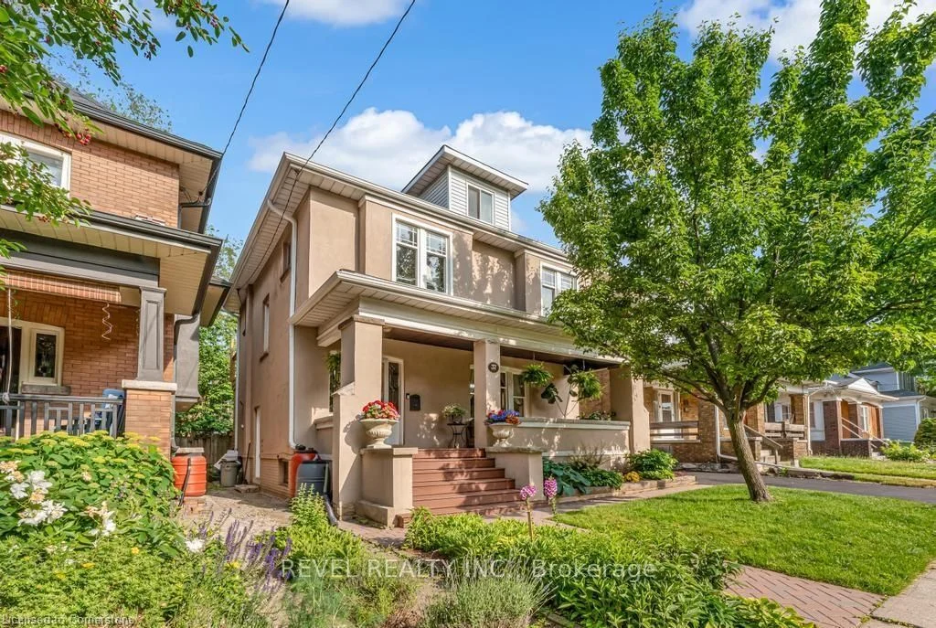 Detached in Hamilton