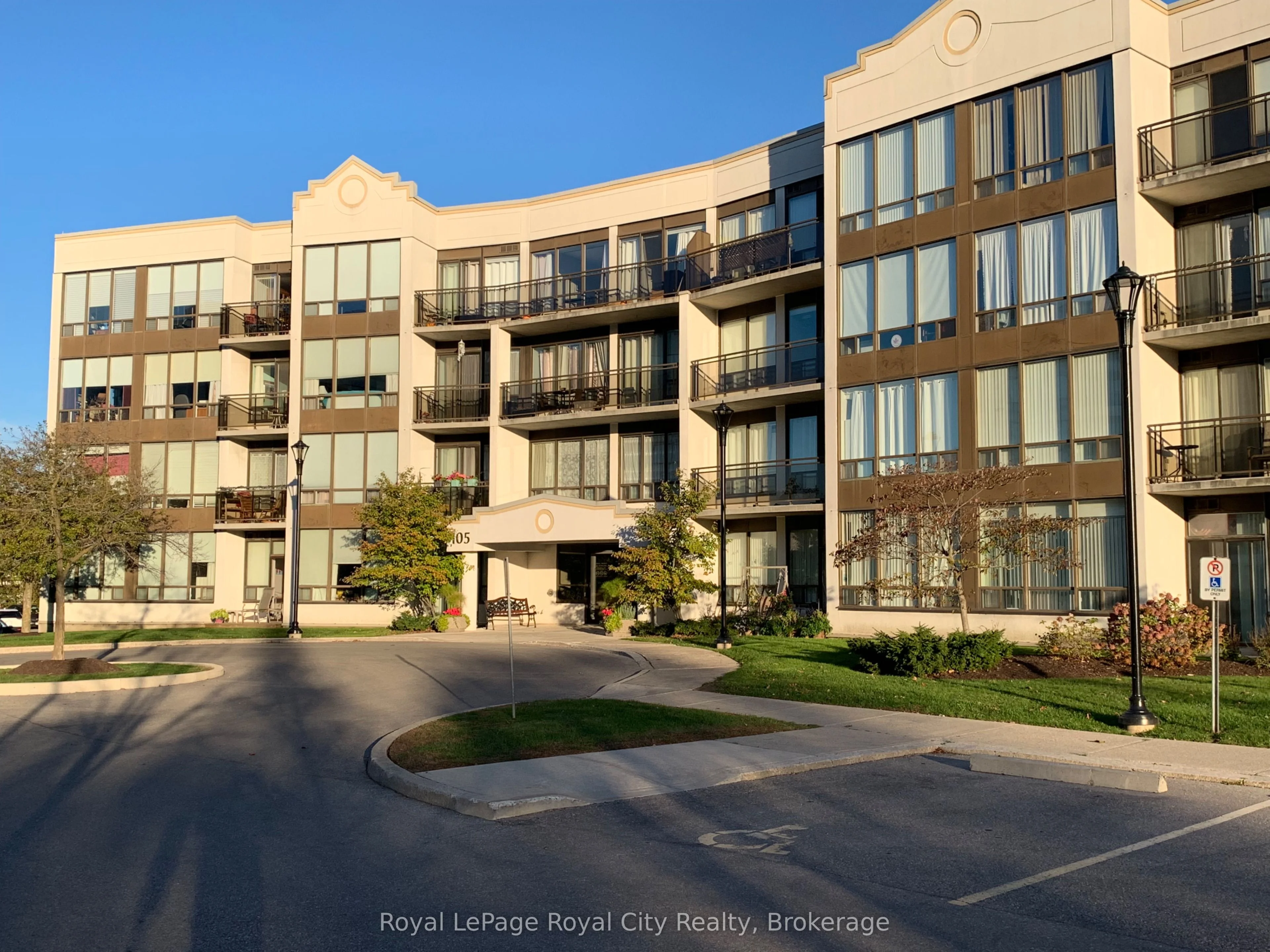 105 Bagot Street 301, Guelph, ON N1H 8H4