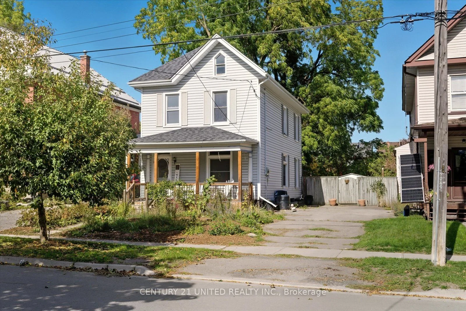536 Bolivar Street, Peterborough, ON K9J 4R8