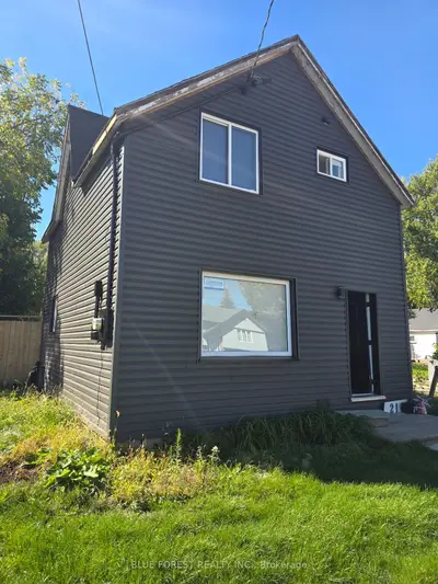 Detached in Southwest Middlesex