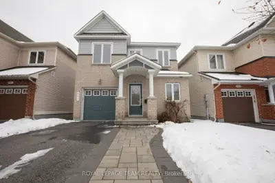 Detached in Barrhaven