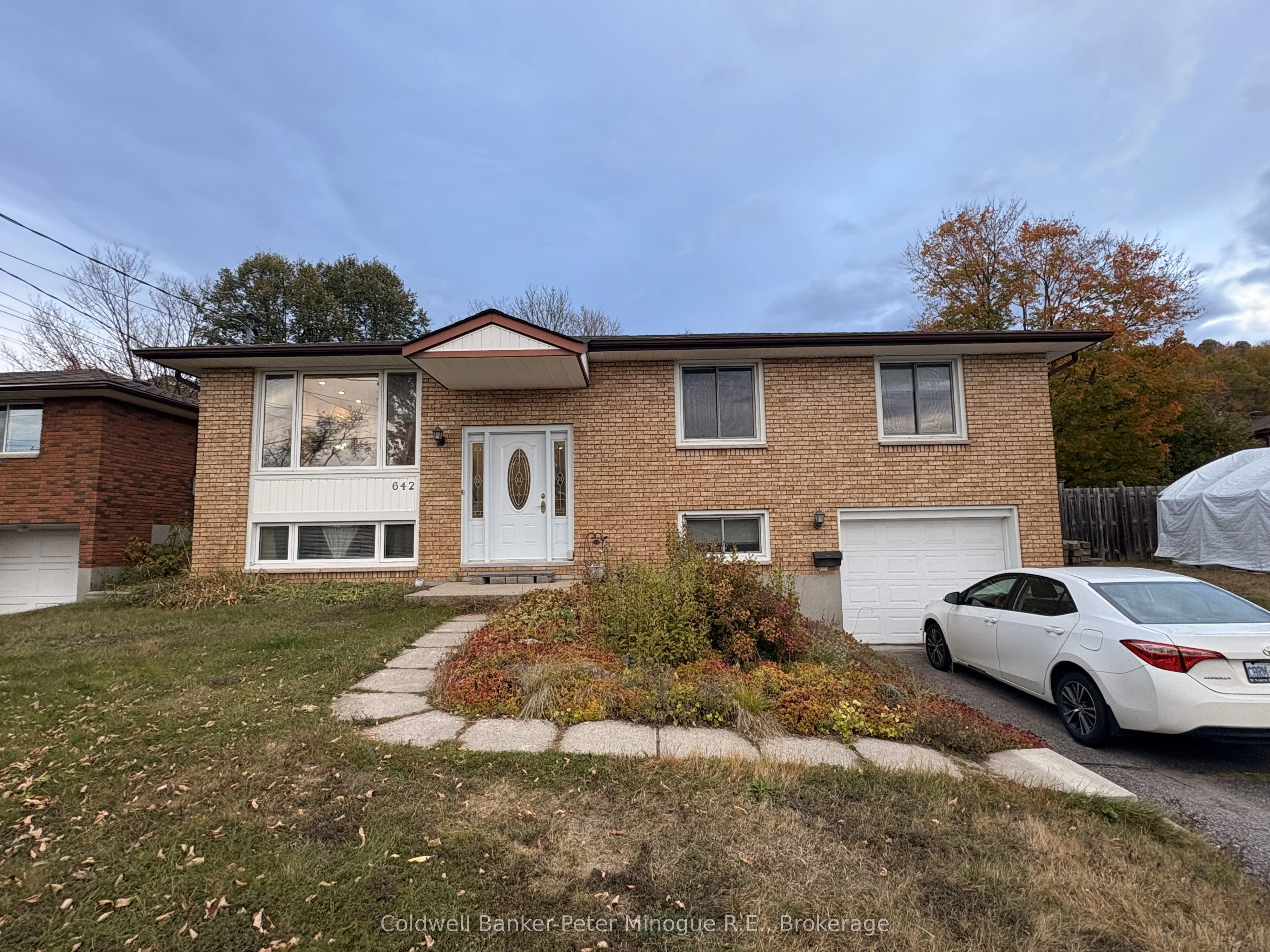 642 Ski Club Road E, North Bay, ON P1B 7R4