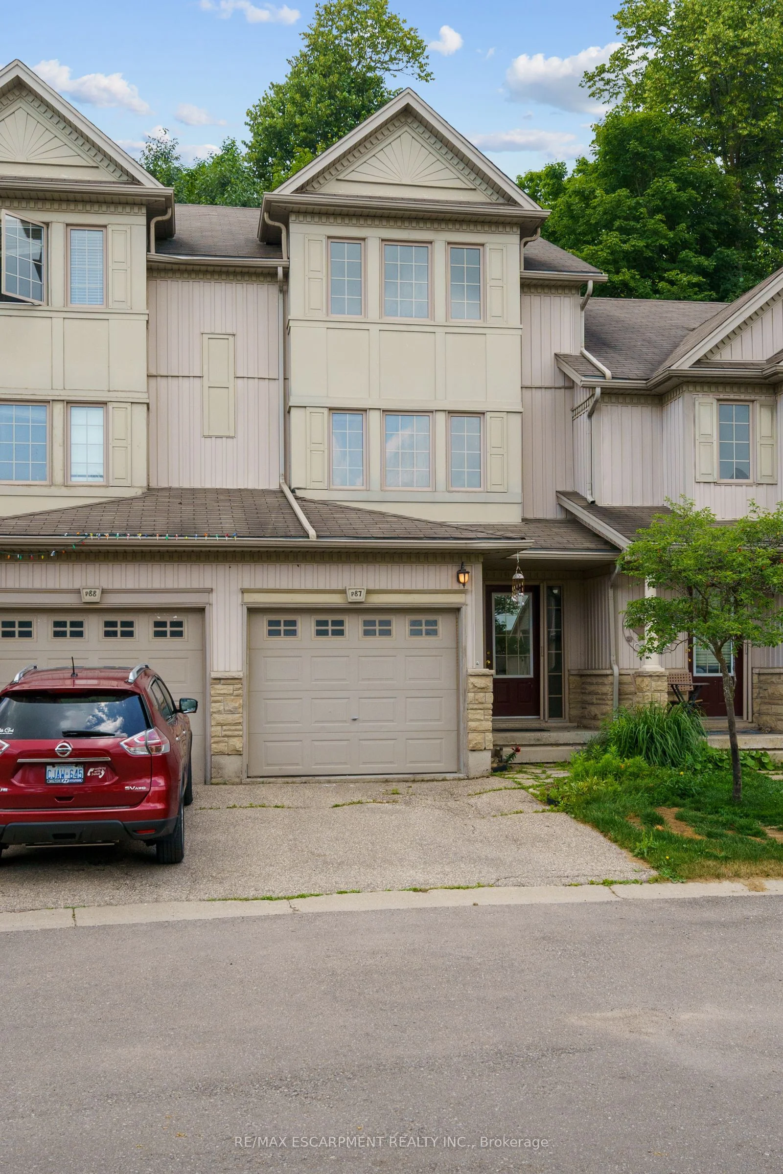 Condo Townhouse in Kitchener