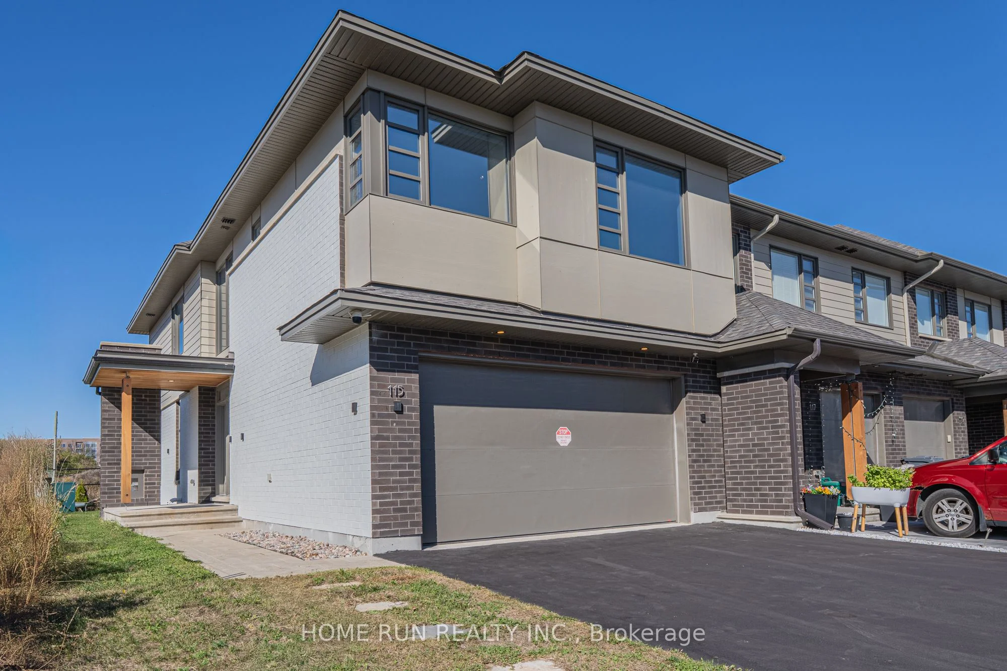 115 Longworth Avenue, Leitrim, ON K1T 0S7