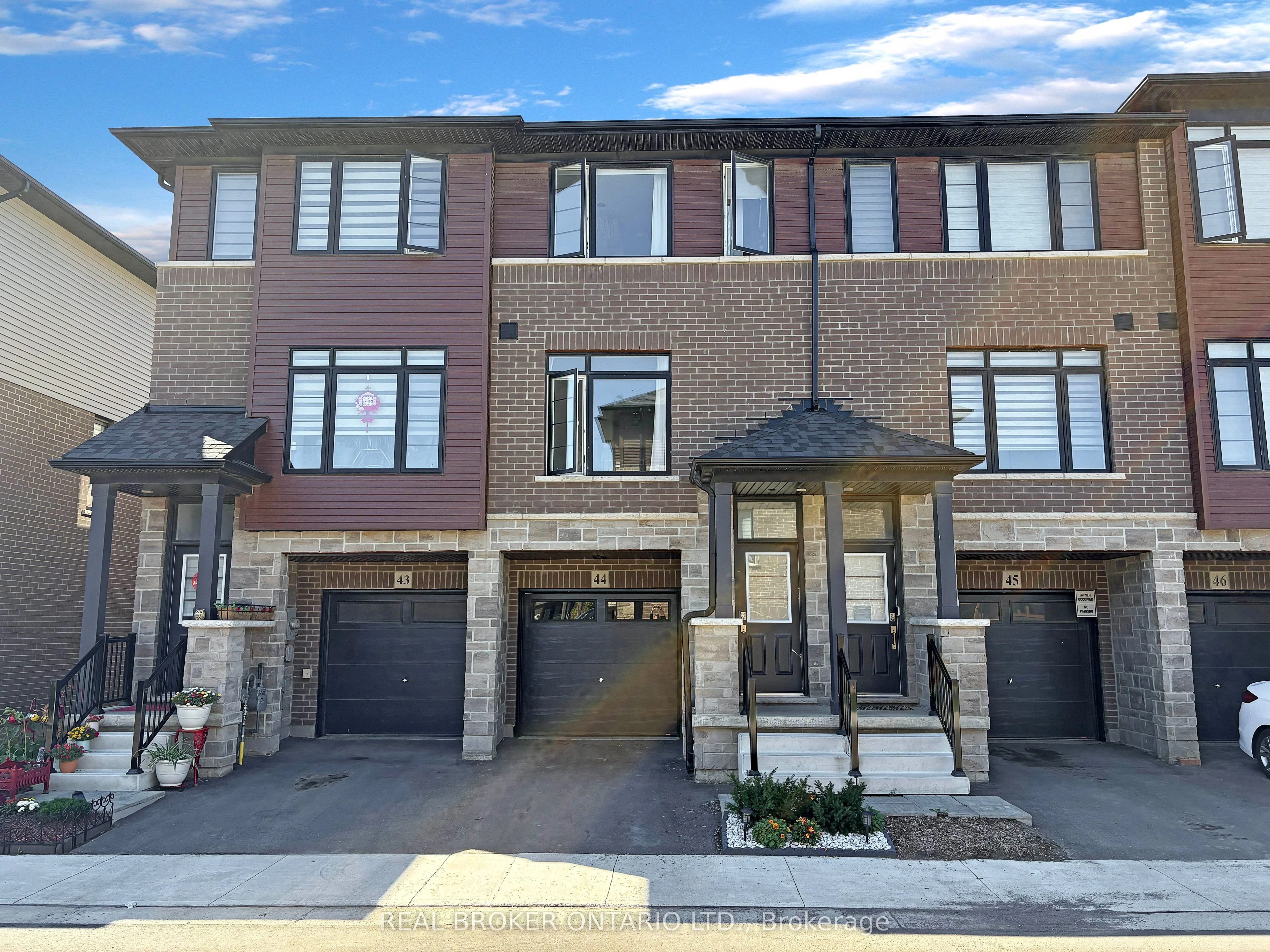 461 Blackburn Drive, Brantford, On N3t 0w9