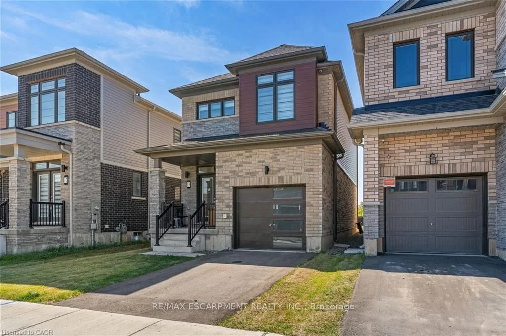 15 Monteith Drive, Brantford, ON N3T 0W6