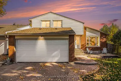 Detached in Orleans - Convent Glen and Area