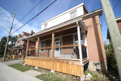 37 Raglan St Street N, Renfrew, ON K7V 1N7