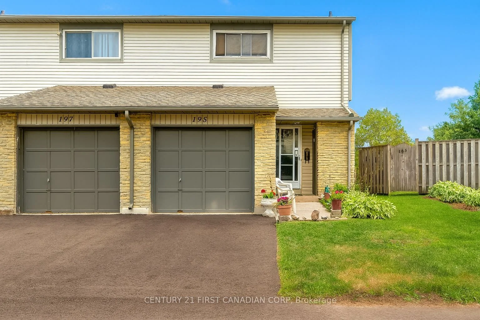 195 Deveron Crescent 40, London South, ON N5Z 4J7
