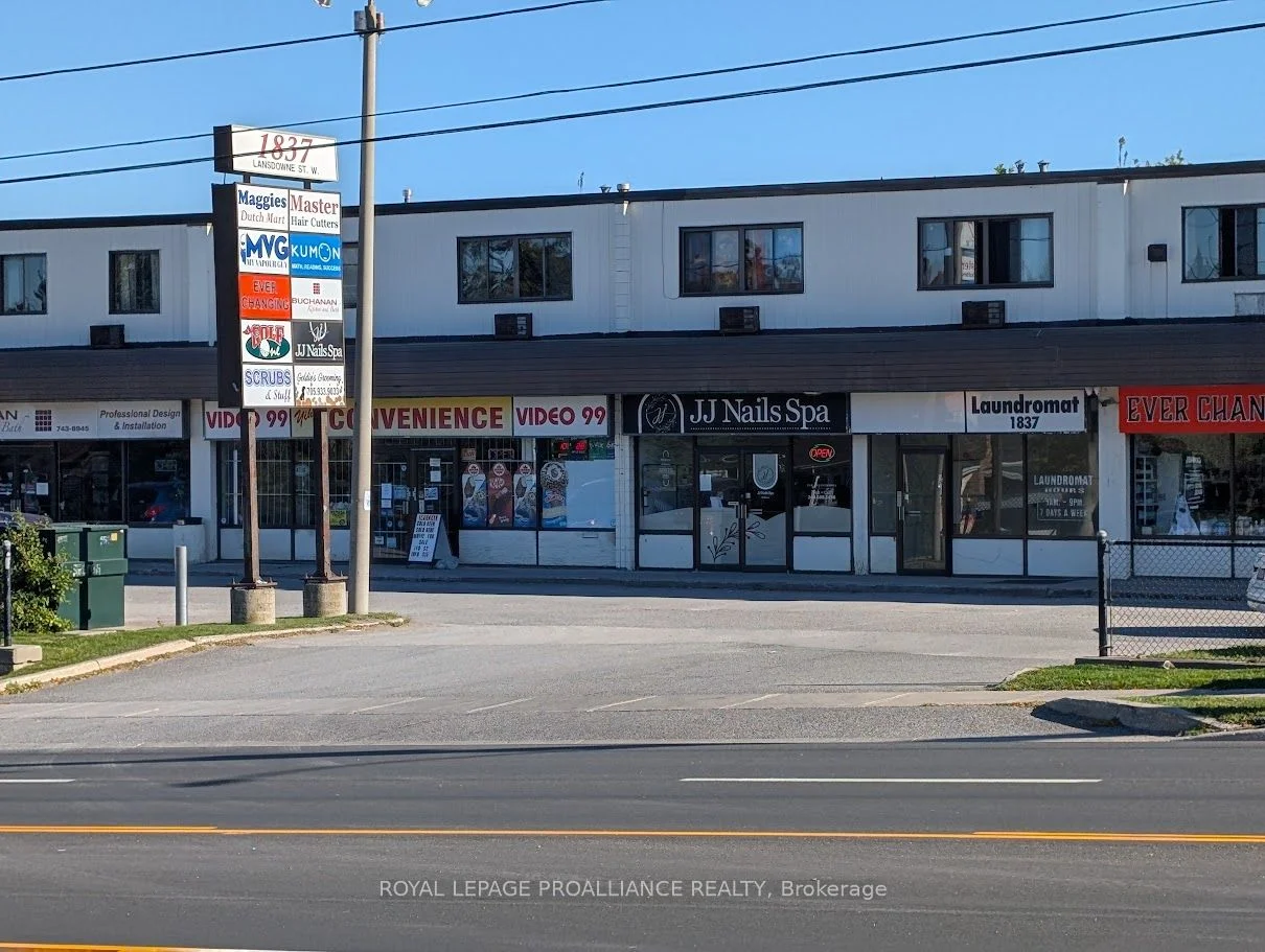 1837 Lansdowne Street W 34, Peterborough, ON K9K 1R4