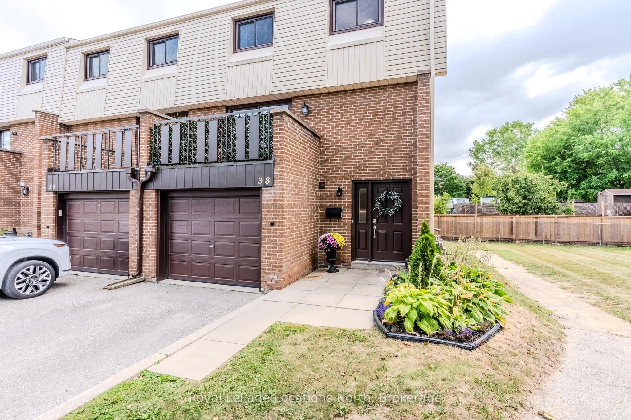 Condo Townhouse in Kitchener