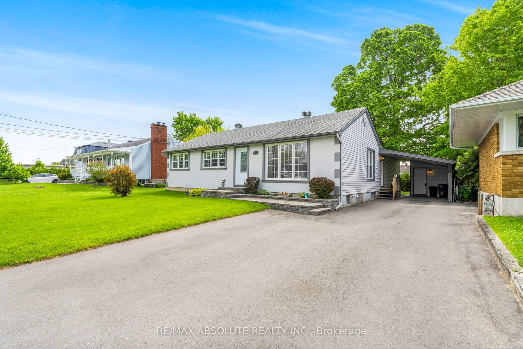 1727 Chene Street, Clarence-Rockland, ON K4K 1K5