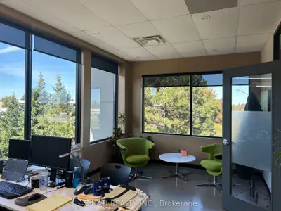 2310 St. Laurent Boulevard 320, Hunt Club - South Keys And Area, On K1g 5h9