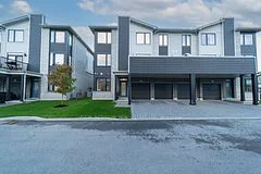 Condo Townhouse in London East