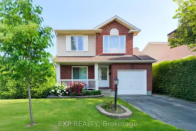 Detached in South of Baseline to Knoxdale