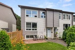 Condo Townhouse in South of Baseline to Knoxdale