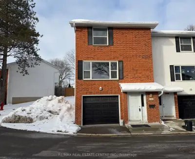 Condo Townhouse in Waterloo
