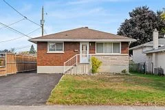 Detached in Hunt Club - South Keys and Area
