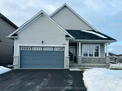 Detached in Kanata