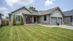 688 Woods Edge Road, Strathroy-Caradoc, ON N0L 1W0