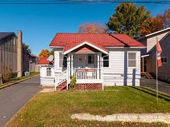 19 Isabella Street, Parry Sound, ON P2A 1M1
