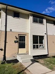 355 Sandringham Crescent 40, London South, On N6c 5k3