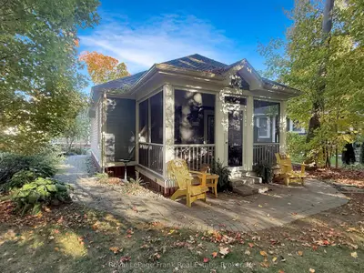 36 Hollow Lane 201, Prince Edward County, On K0k 1p0