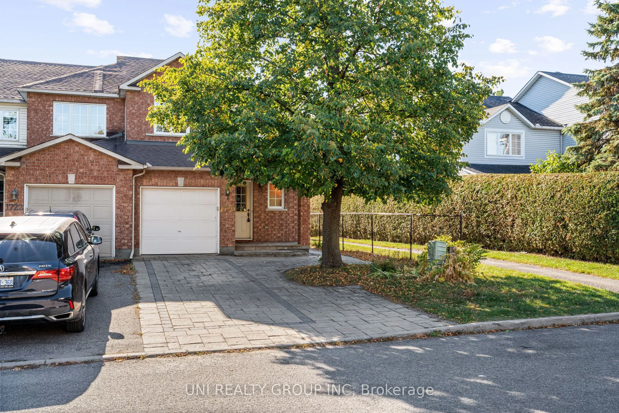 1720 Jobin Crescent, Cyrville - Carson Grove - Pineview, ON K1J 1C5