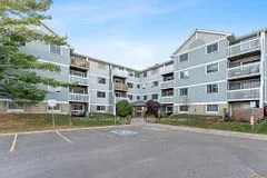 Condo Apartment in Cityview - Parkwoods Hills - Rideau Shore