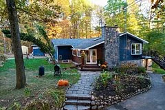 31 Falls View Road, Huntsville, ON P0B 1L0