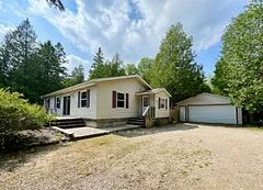 323 East Road, Northern Bruce Peninsula, ON N0H 1W0