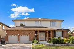 1538 Claymor Avenue, Mooneys Bay - Carleton Heights and Area, ON K2C 1T1