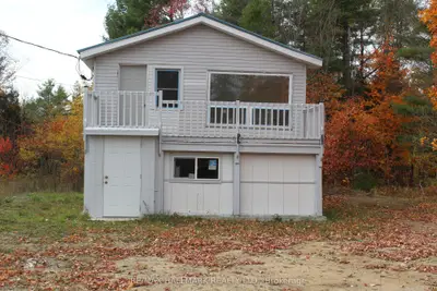 Detached in Frontenac