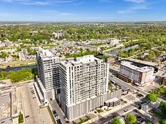 15 Glebe Street 1903, Cambridge, ON N1S 0C3