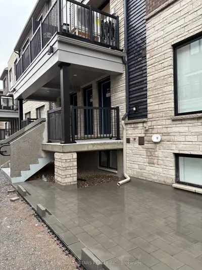Condo Townhouse in Barrhaven