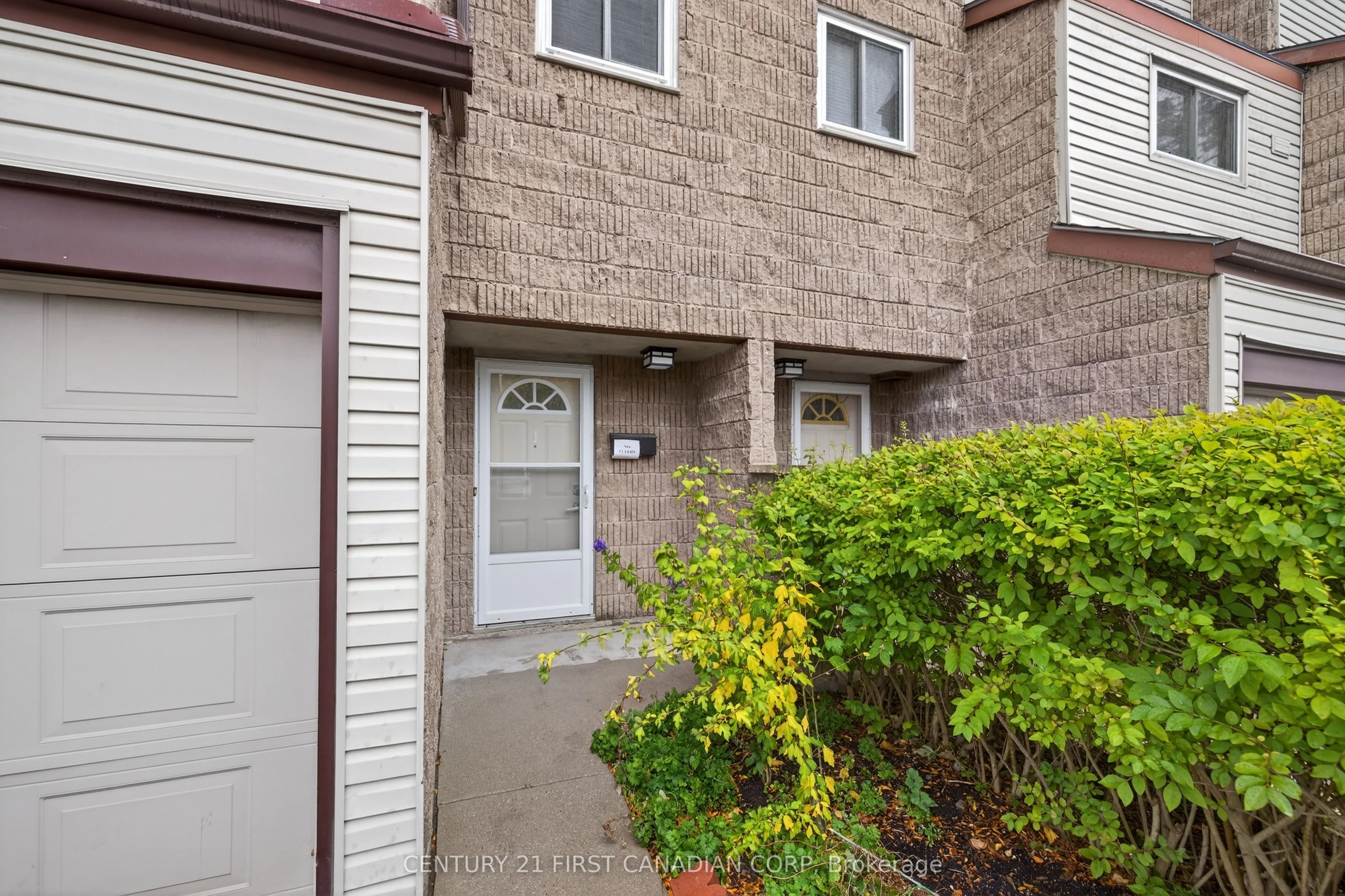 636 Wilkins Street, London South, ON N6C 4Z4