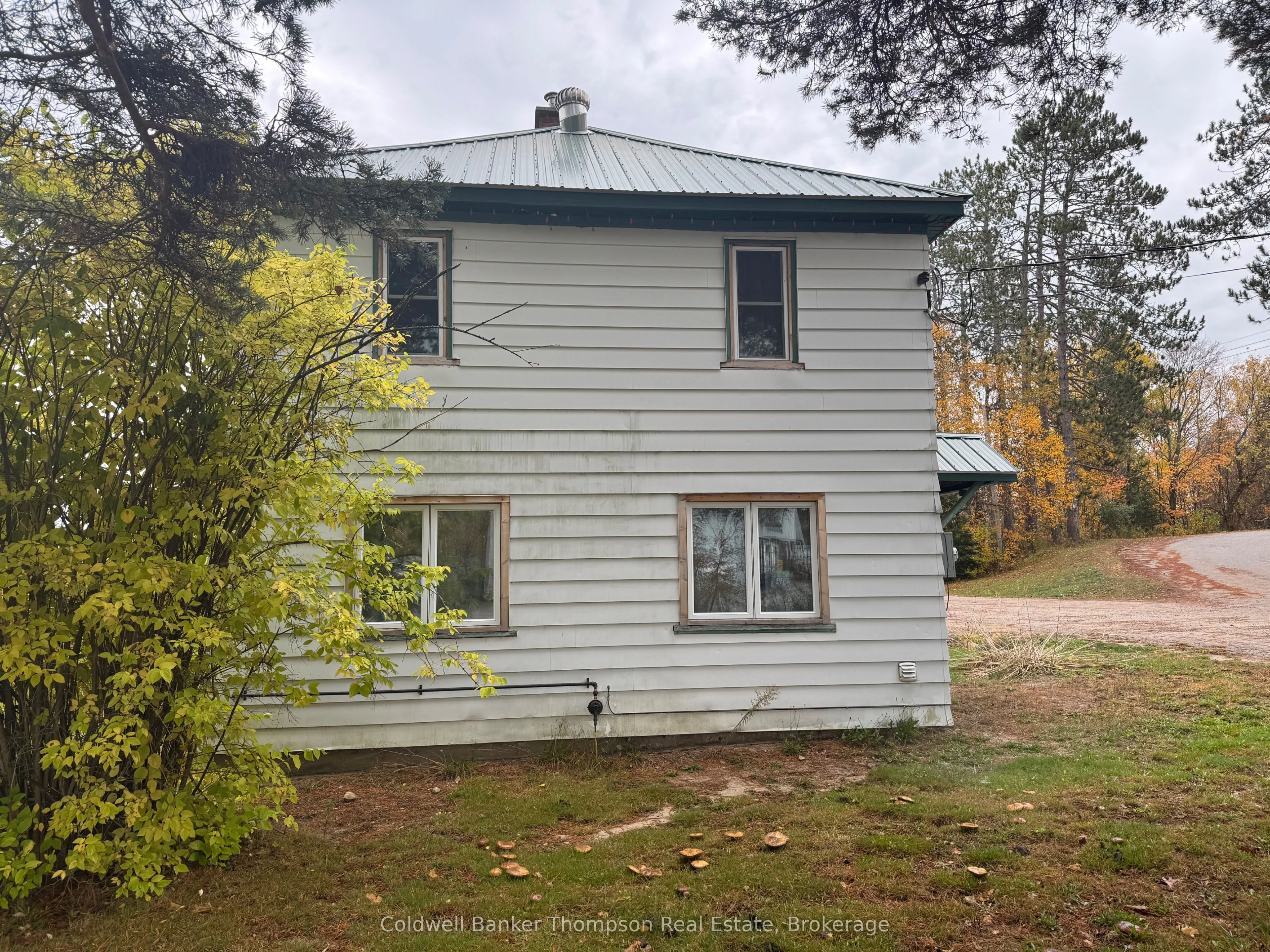 1773 Highway 518 Highway E, Kearney, ON P0A 1M0