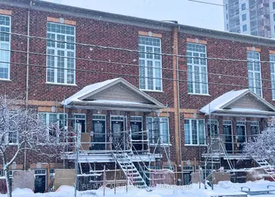 Condo Townhouse in Kitchener