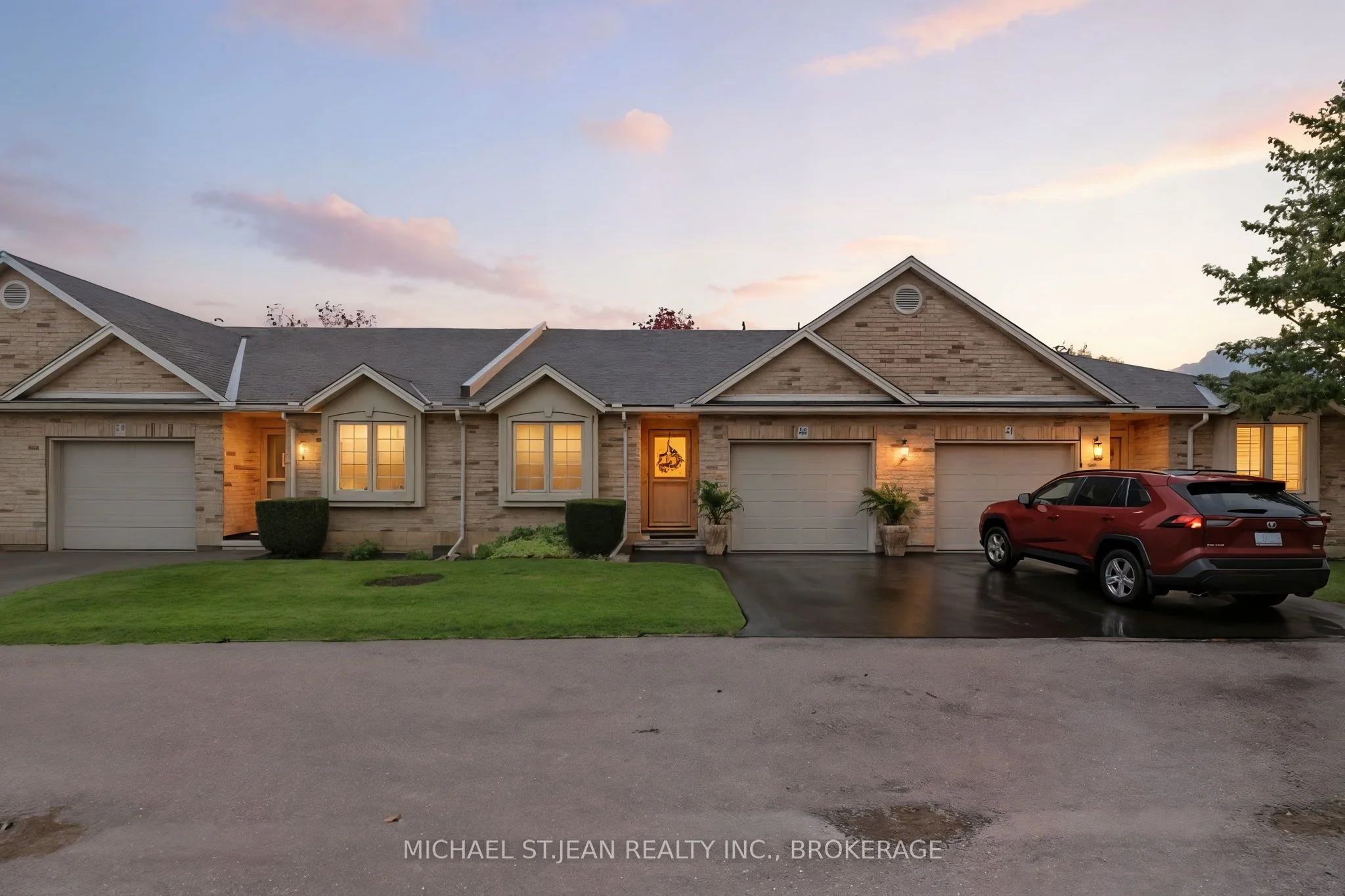 385 Park Road N 22, Brantford, ON L3R 0A1