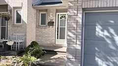1 Royalwood Court 27, Hamilton, On L8e 4y2